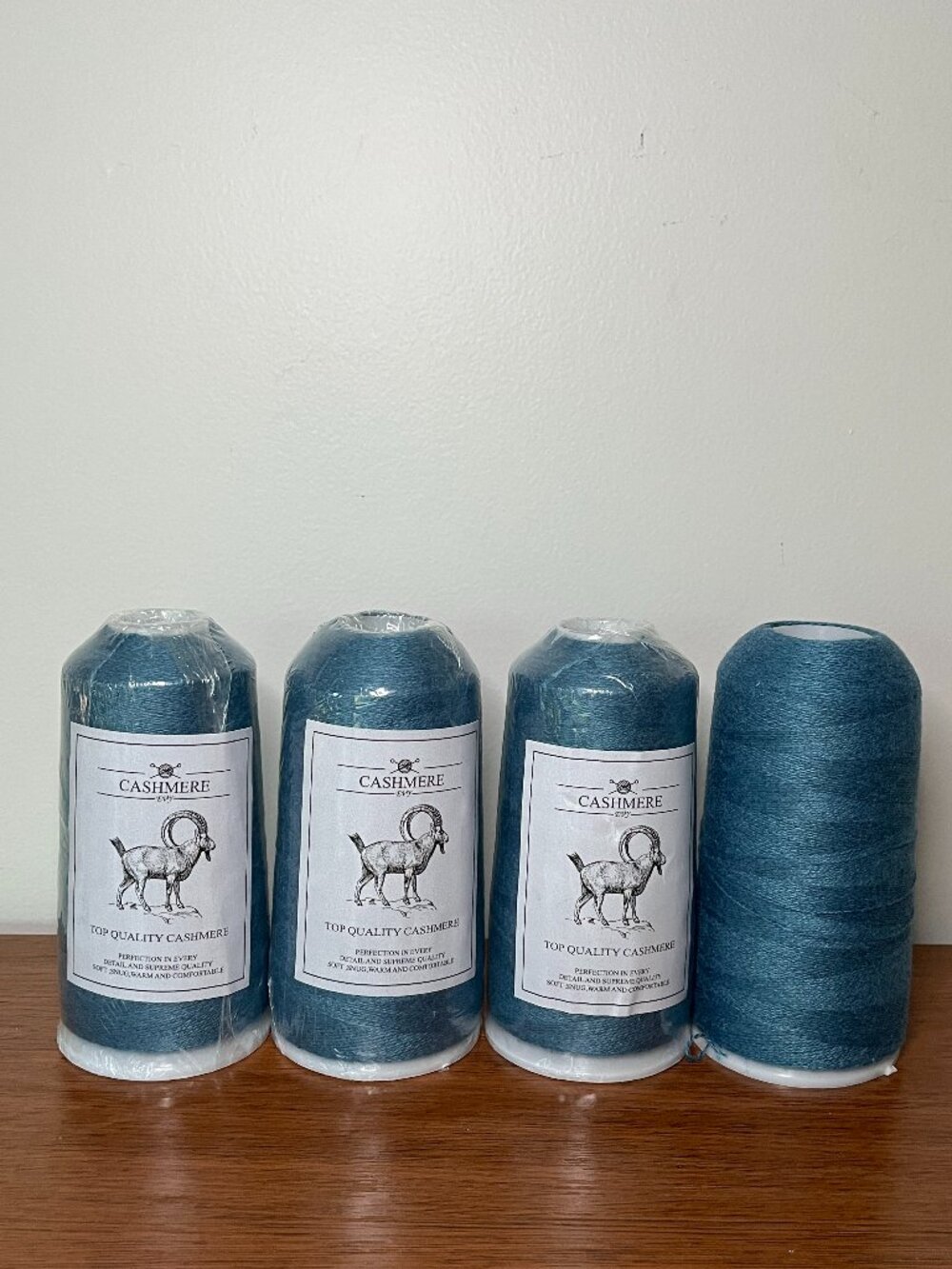 Evy Top Quality Cashmere Acrylic Yarn Lot of 4 Cones Steel Teal Blue NEW